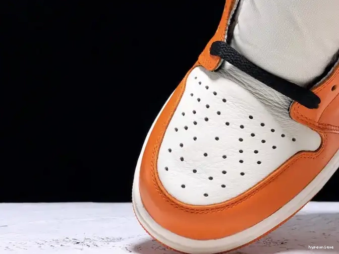 HYPE 555088-113 Air Shattered 1 Backboard Jordan Away 0521